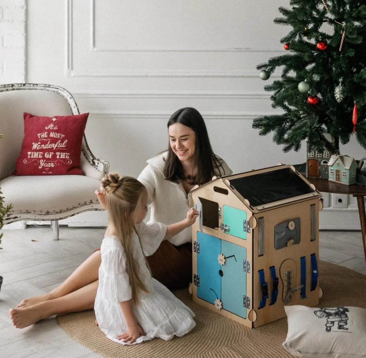 BusyKids set – Busy Board speelhuisje naturel/mint met creatieve kubus-Speelhuisje set