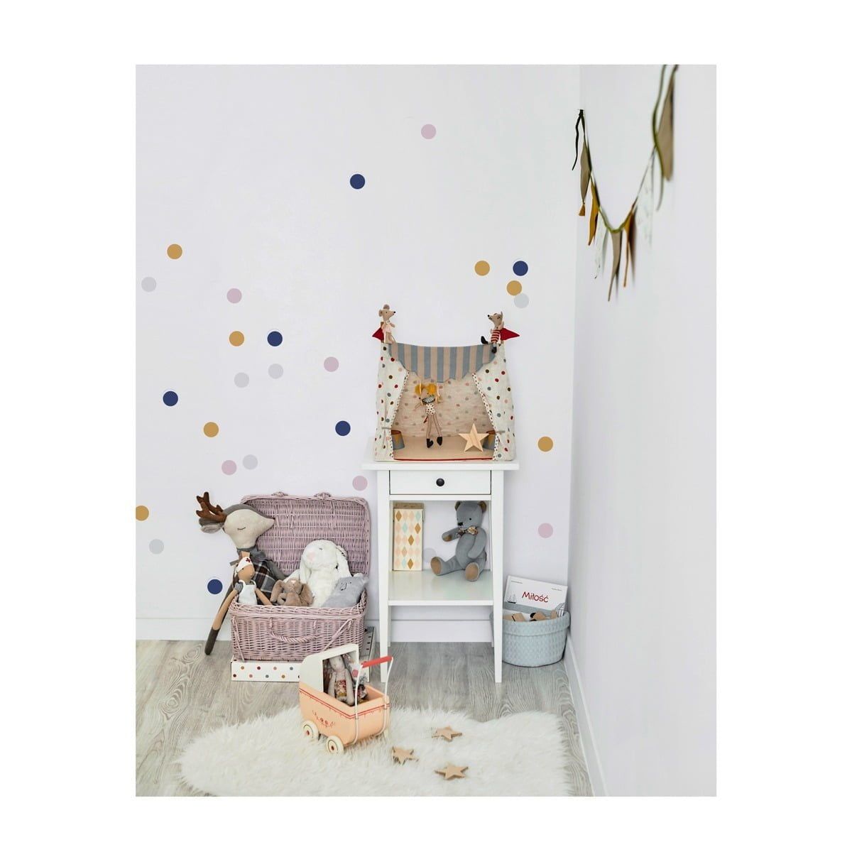 Konfetti 7 Marineblaue Lilie