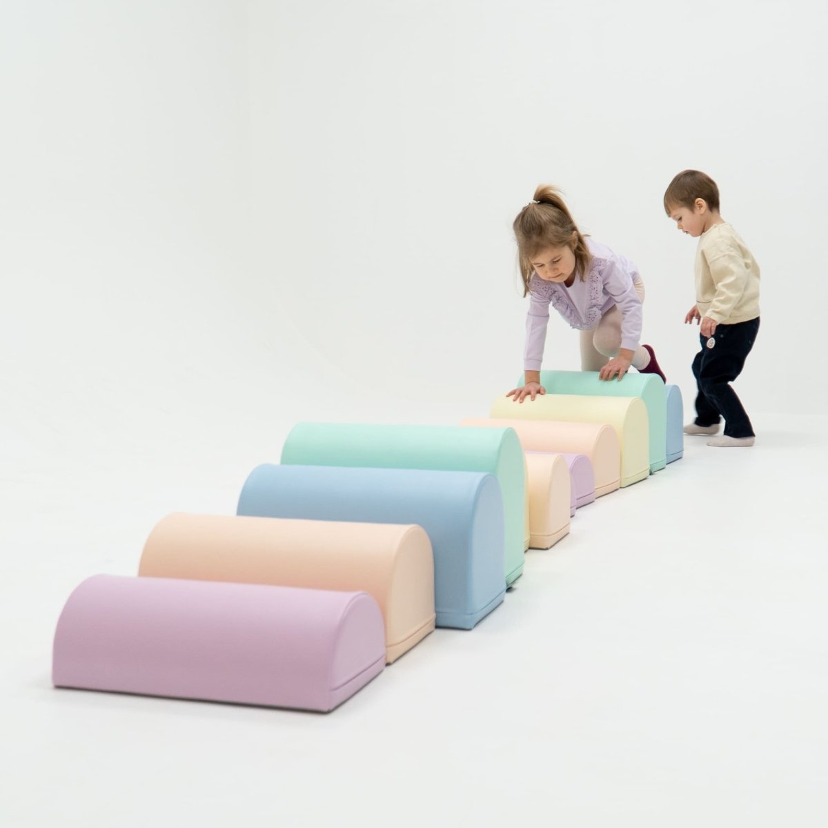 soft play set met modulaire foamblokken voor baby's peuters en kleuters
