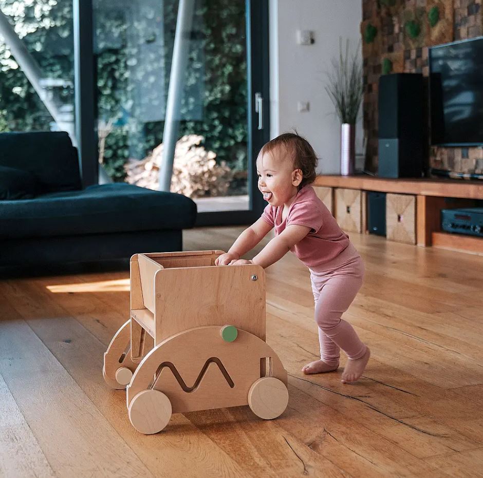 Montessori toren - avonturen en speelhoek