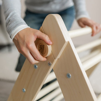 Pikler Triangle – Bright