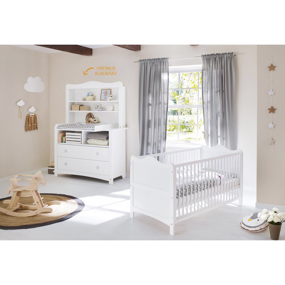 Extra brede Florentina babykamer met commode-opzetstuk in een interieur