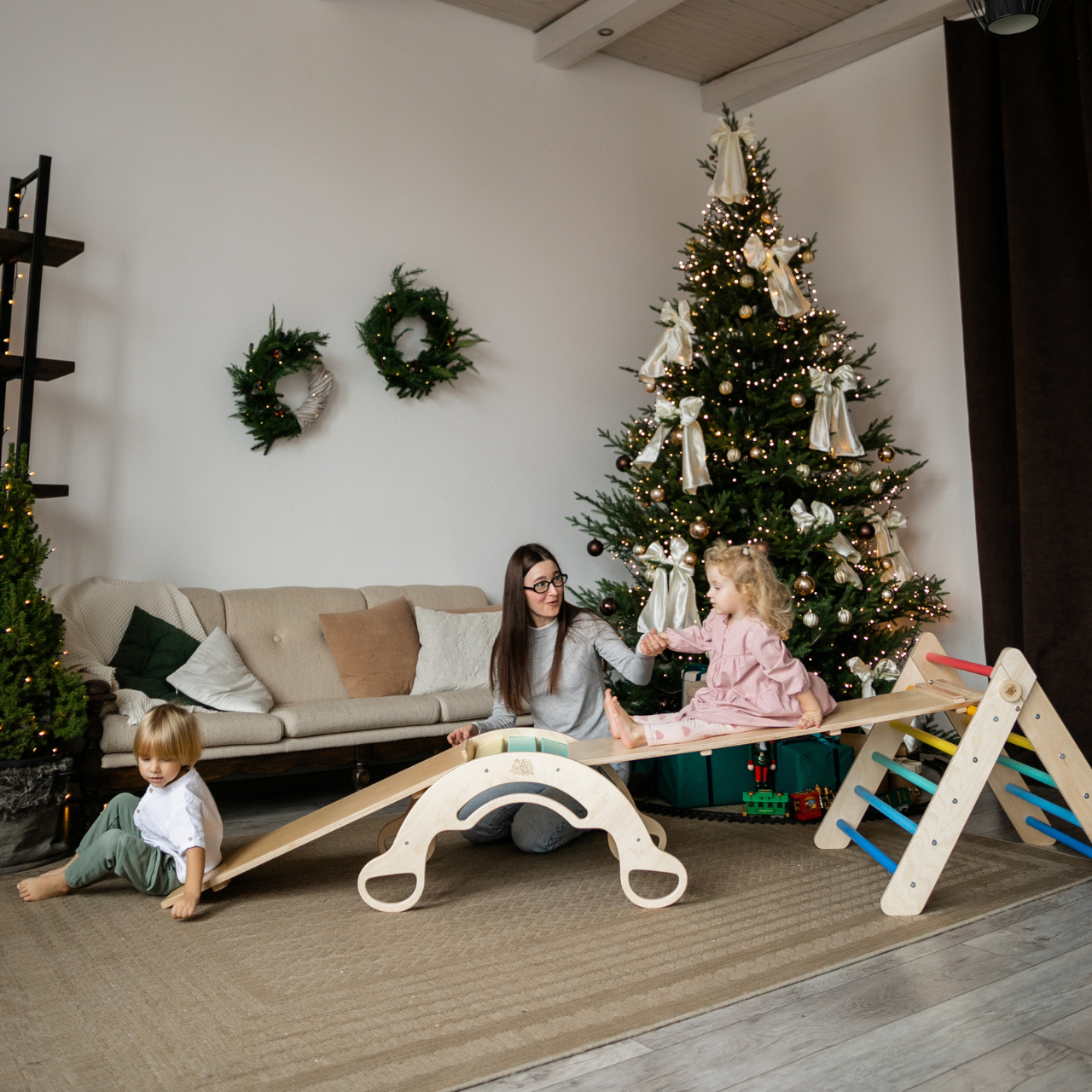 Pikler Triangle + 2 double-sided boards + wooden BusyKids Swing set (large) - Bright colour