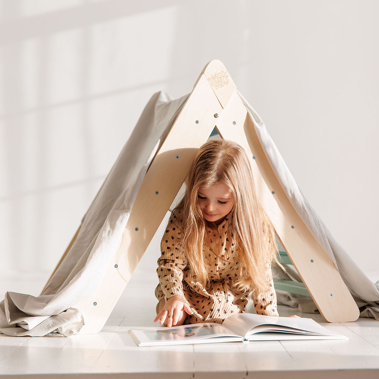 Pikler Triangle – Bright