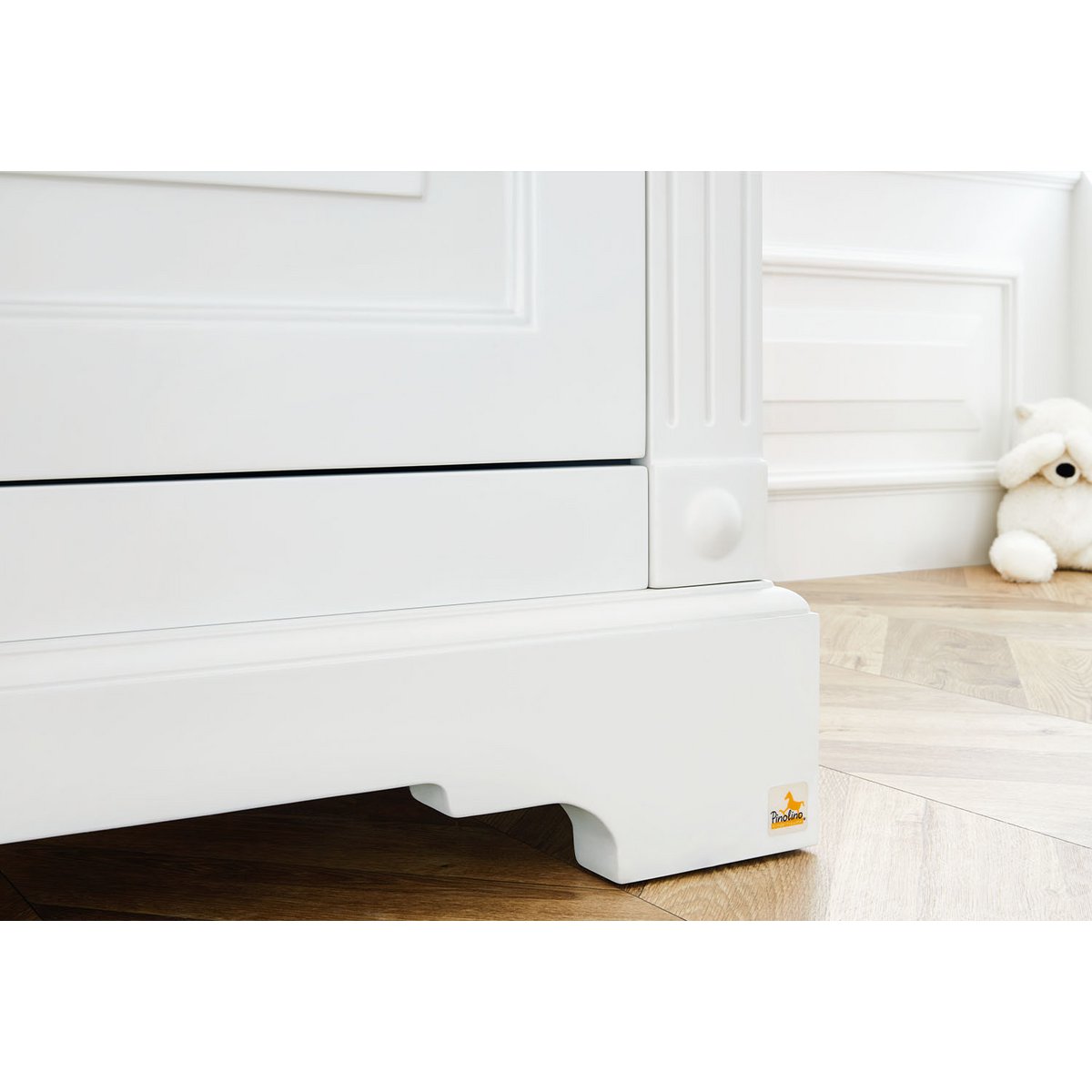 Babykamer Emilia breed – 4-delig met kledingkast – productbeeld 3