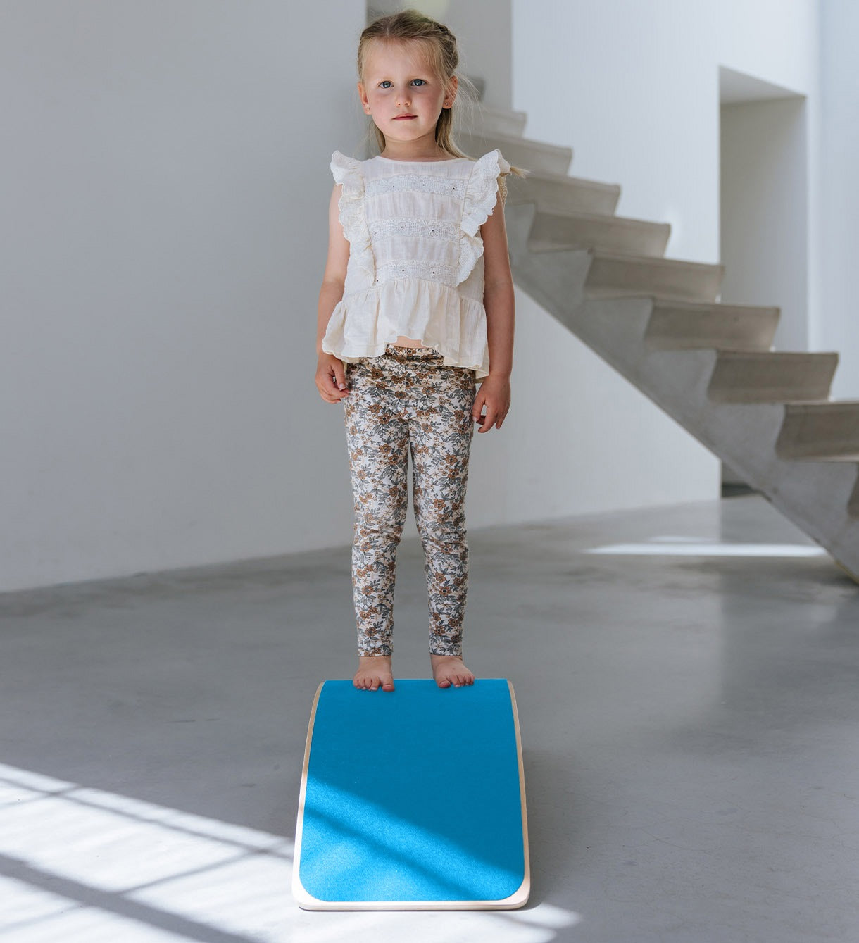 Balance board - wood - with sky blue felt 