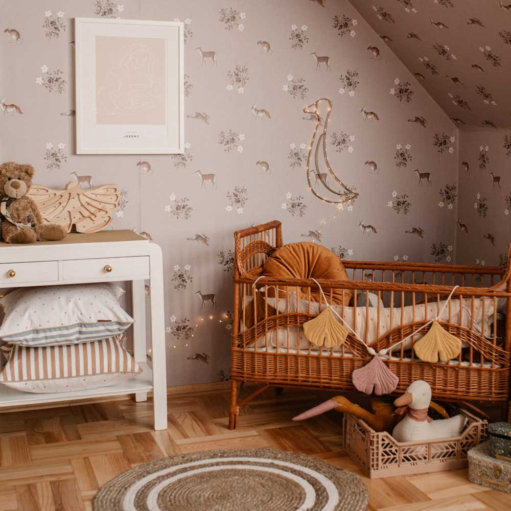 decoratief kussen voor de kinderkamer met stippen in blauw