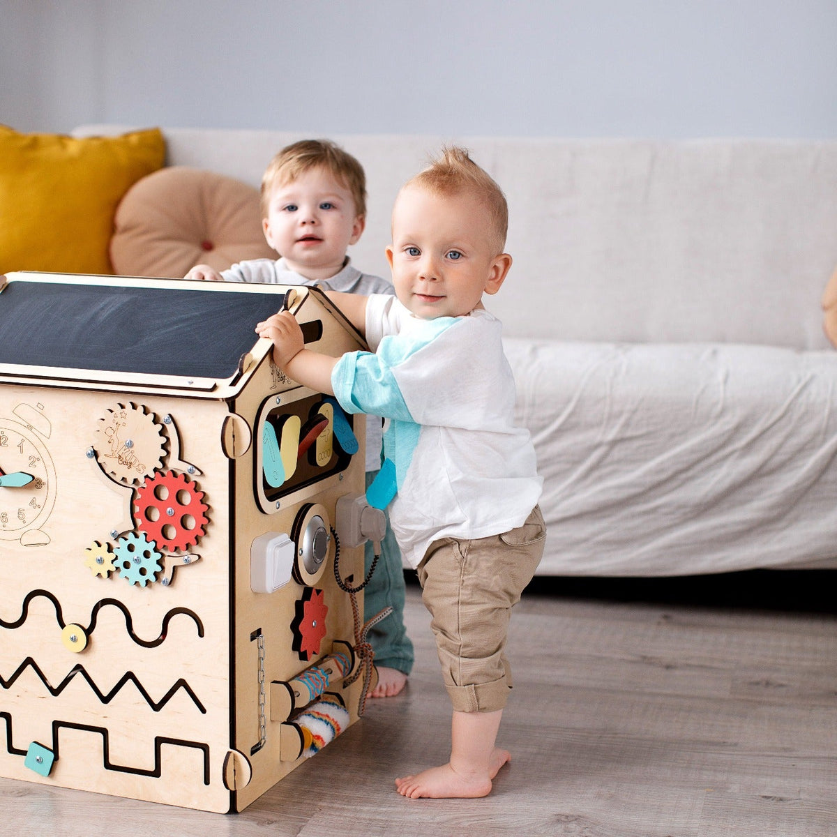 BusyKids Busy Board speelhuisje – naturel