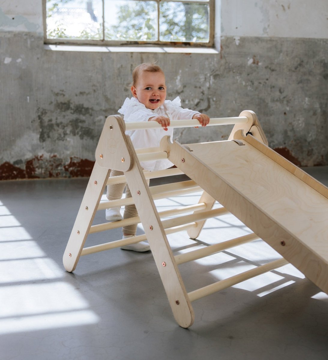 Pikler klimdriehoek premium met glijbaan/klimhelling - naturel - 
