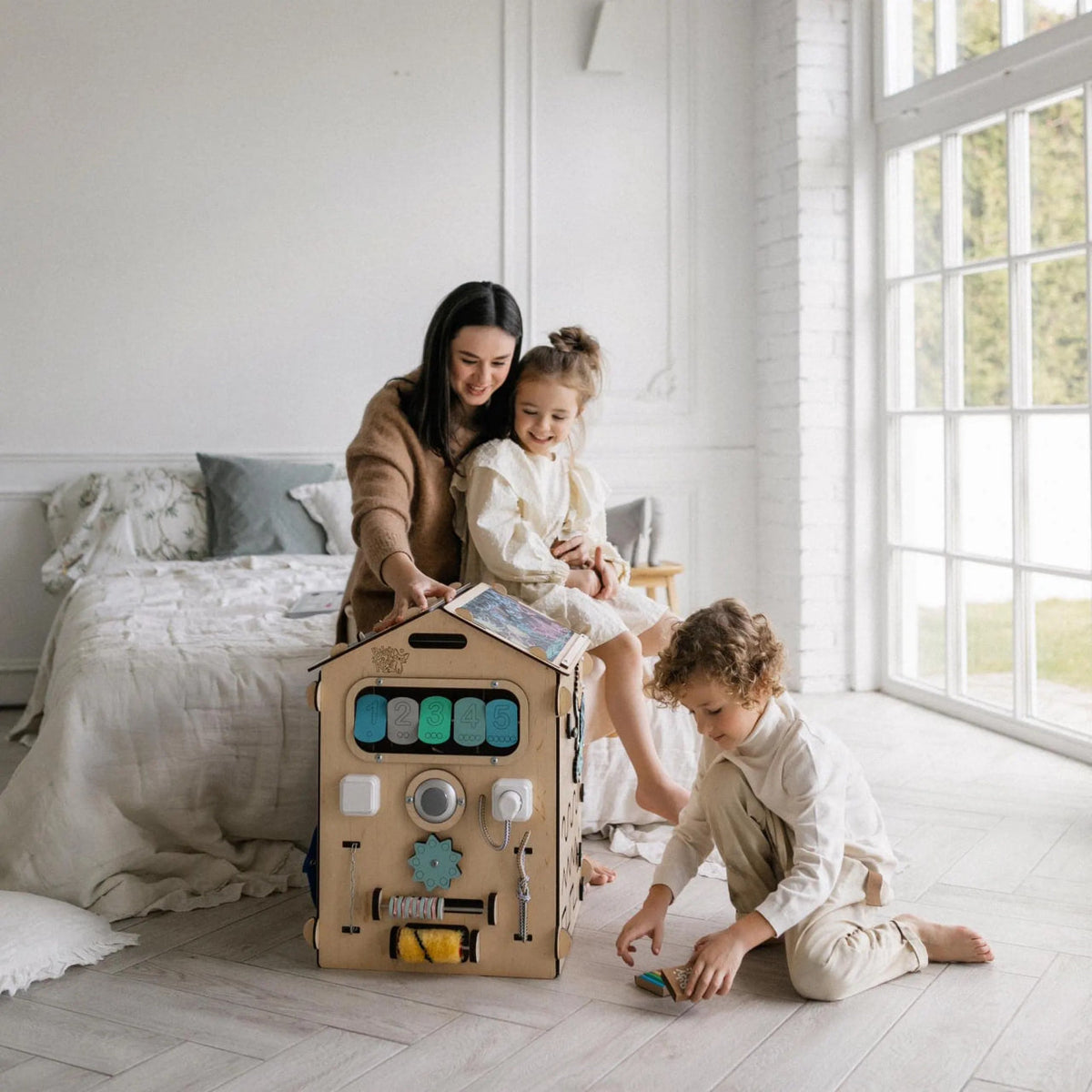 BusyKids Busy Board speelhuisje – naturel mint, limited edition
