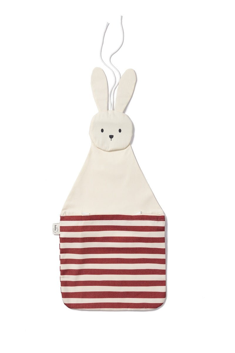 Toto Bunny opberger opgehangen aan een deurknop